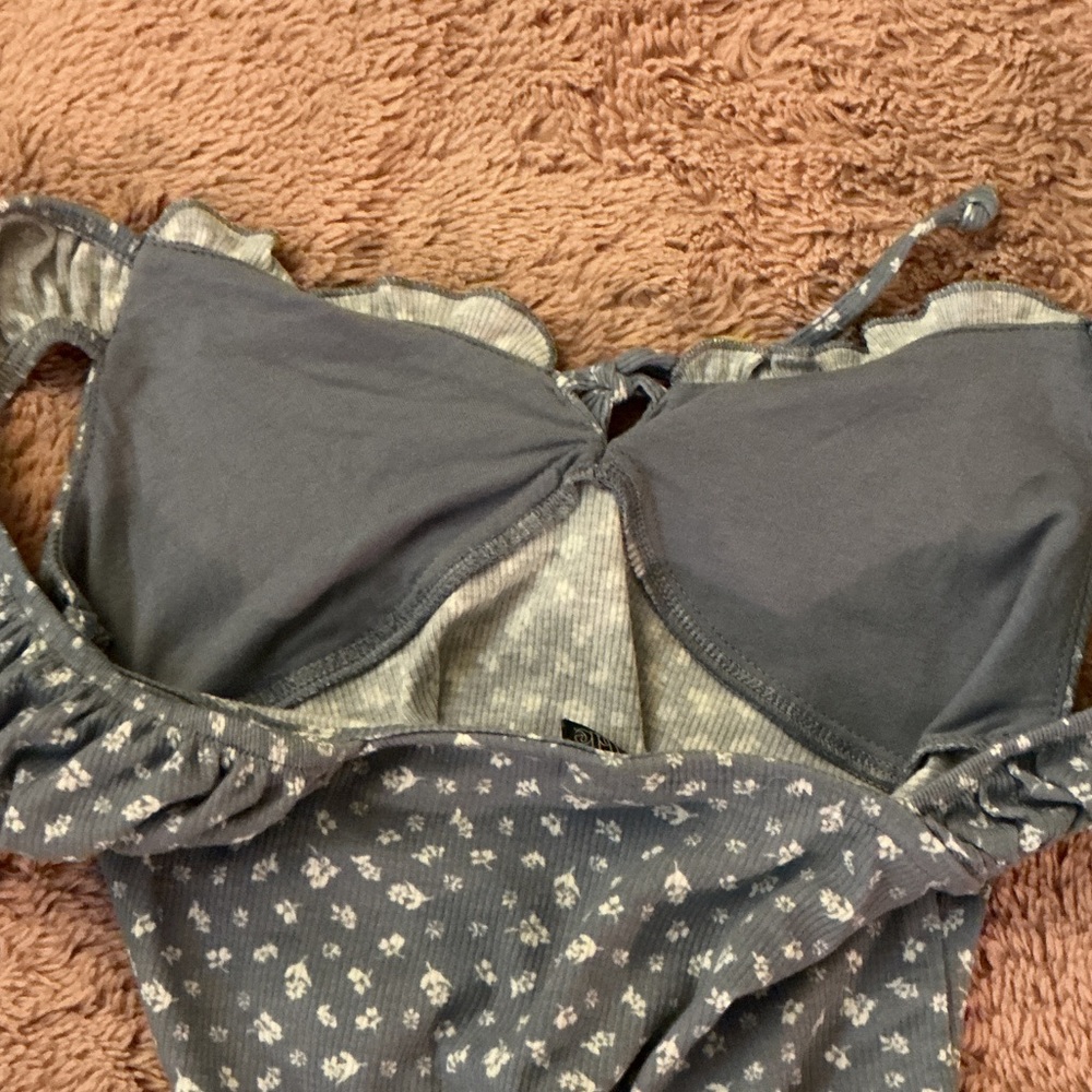 Wild Fable Light Blue Floral Bodysuit Sz. Xs - Picture 4 of 4